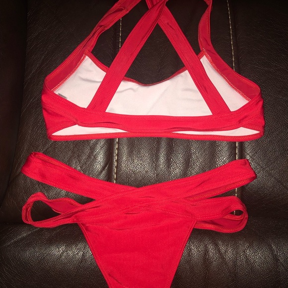 Strappy Red Zaful bikini - Picture 2 of 3